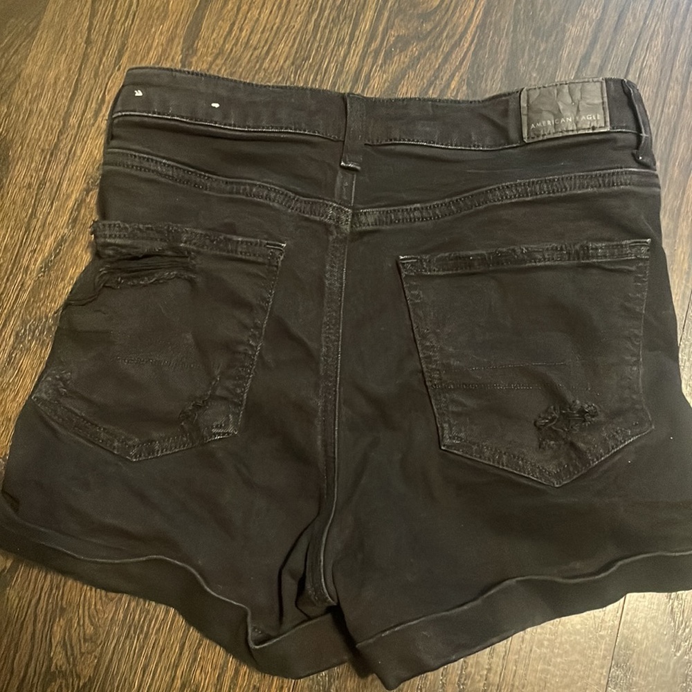 AE Ripped Mom Shorts - Picture 2 of 3
